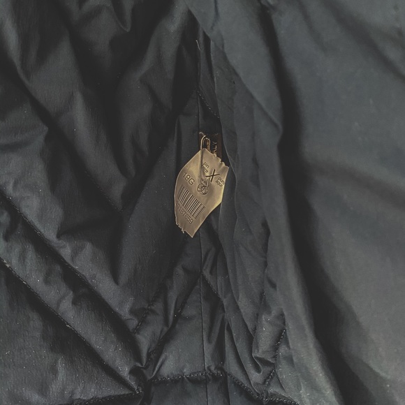 LOUIS VUITTON PUFFER DOWN VEST NAVY/BLACK - Picture 6 of 7